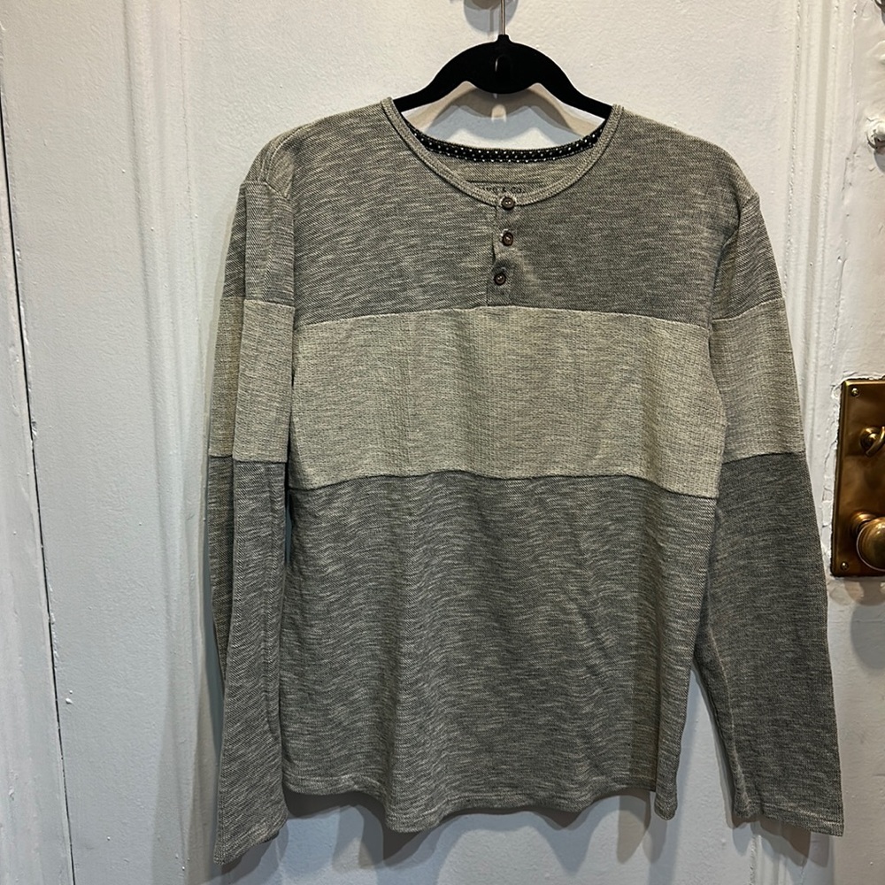 Cohesive & Co Long Sleeve Button Shirt (L)